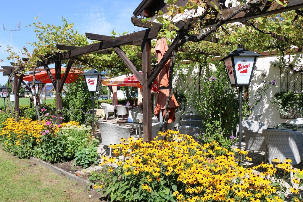 Guest house Landgasthof Weissenbach 3*